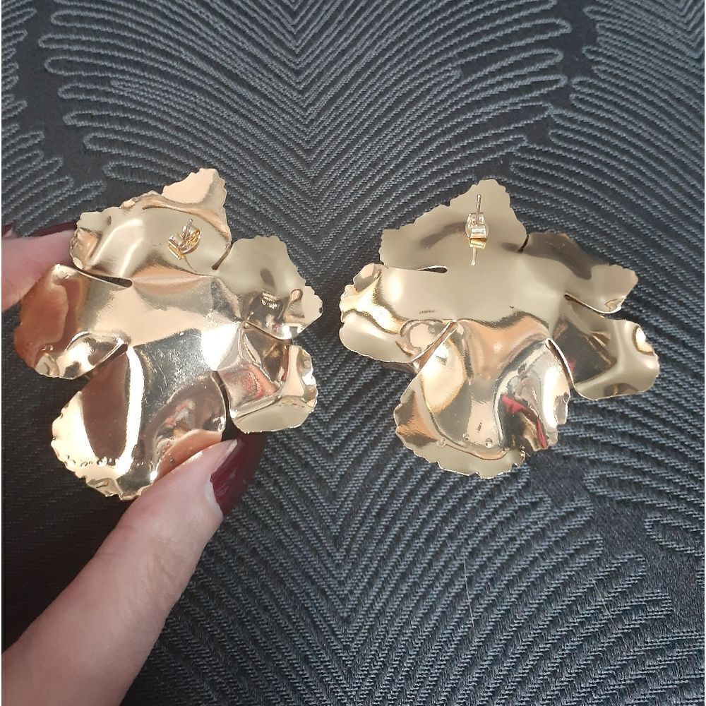 NWOT Zara GoldFlower Statement Earrings - Picture 7 of 14